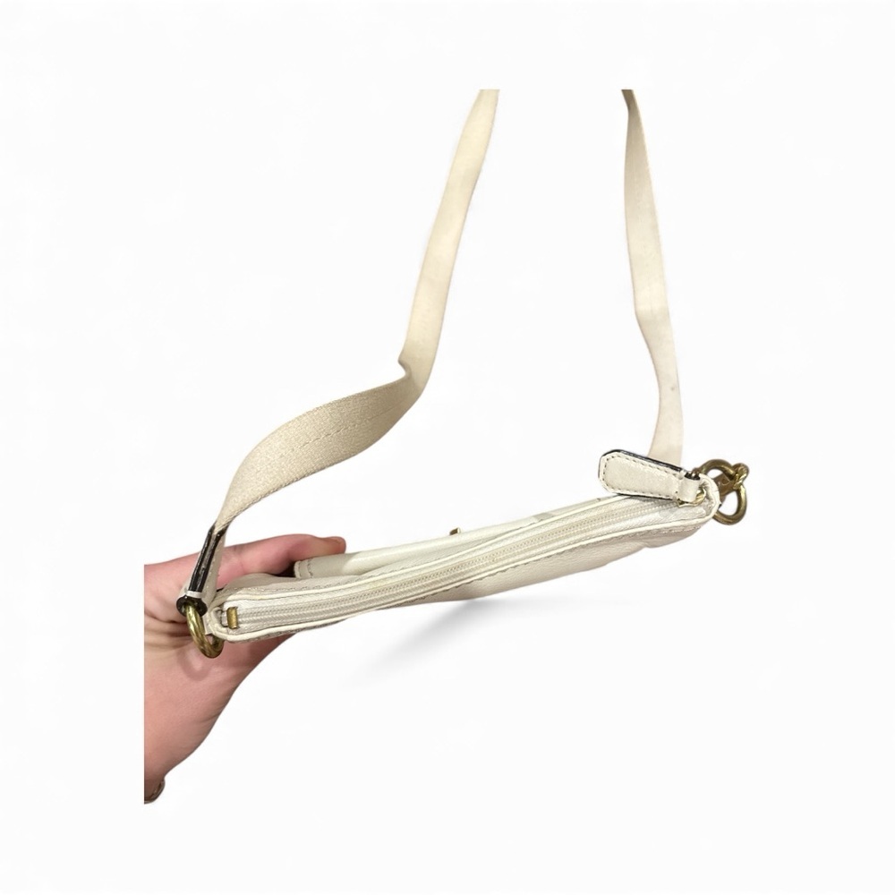 Chic Cream Crossbody Bag - Picture 4 of 5